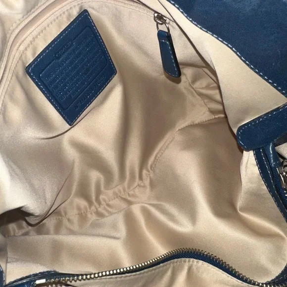Coach EUC Alexandra Navy Blue Textured Leather Shoulder Bag w/Silver Hardware
